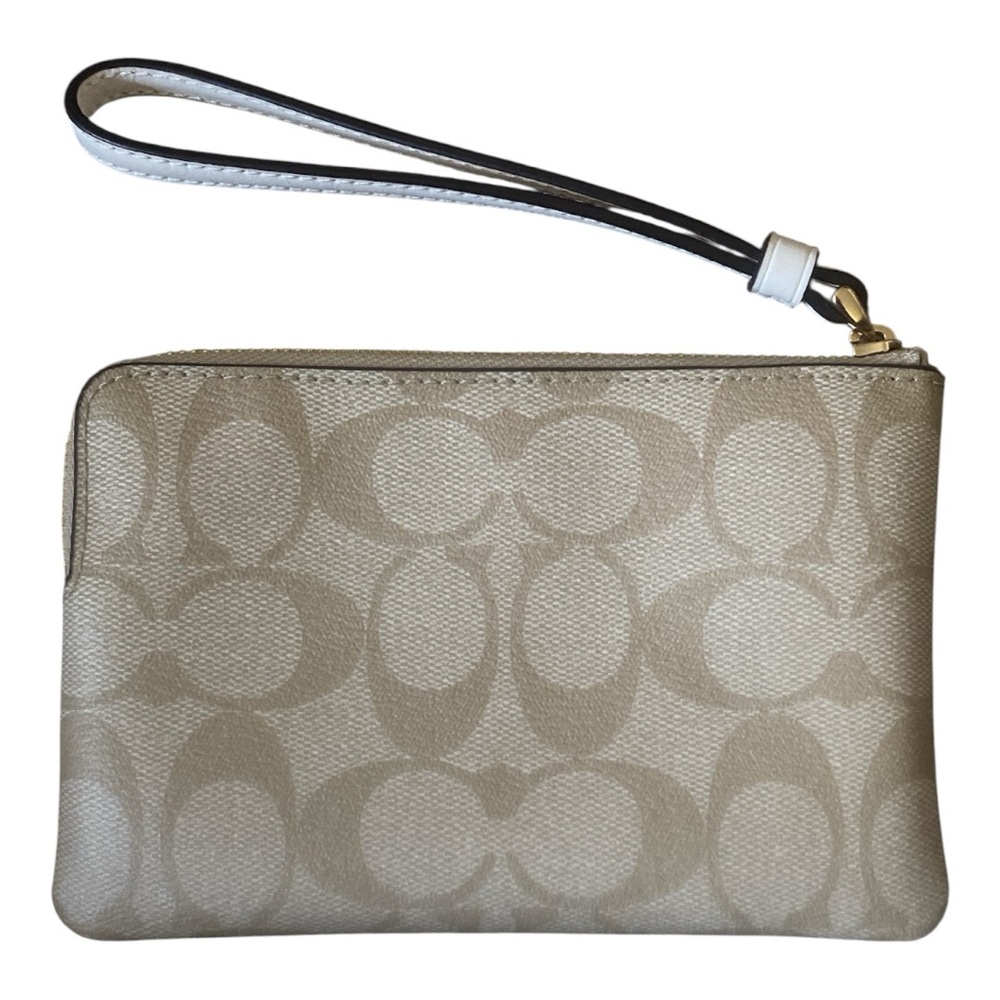 Coach NWOT Corner Zip Wristlet In Signature Canvas With Pear - Picture 2 of 3